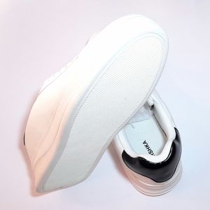 خرید آنلاین کتونی مردانه برشکا سفید Bershka Basic Trainers