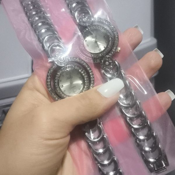ساعت مچی زنانه هایدی دور قاب نگین رنگ نقره ای