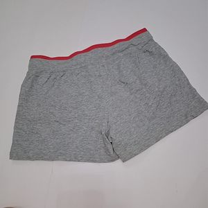 فروش اینترنتی شلوارک زنانه وارداتی