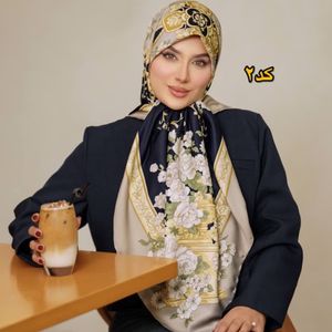 خرید آنلاین روسری ابریشم توییل شیک و برند