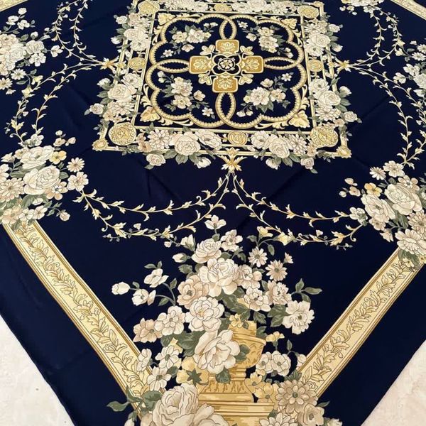 روسری ابریشم توییل شیک و برند