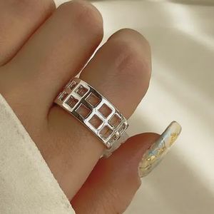 انگشتر فشن رینگ حصیری پنجره ای سیلور