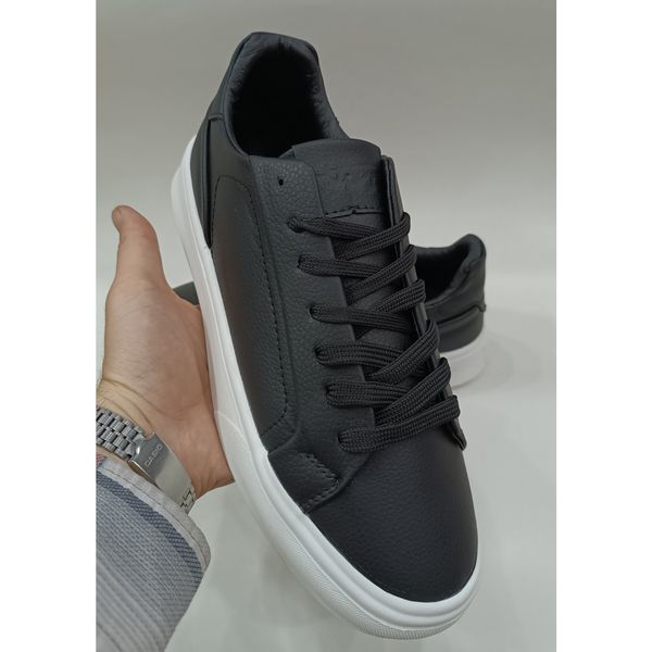 ونس مردانه مشکی زیره سفید پول اند بییر pull and bear