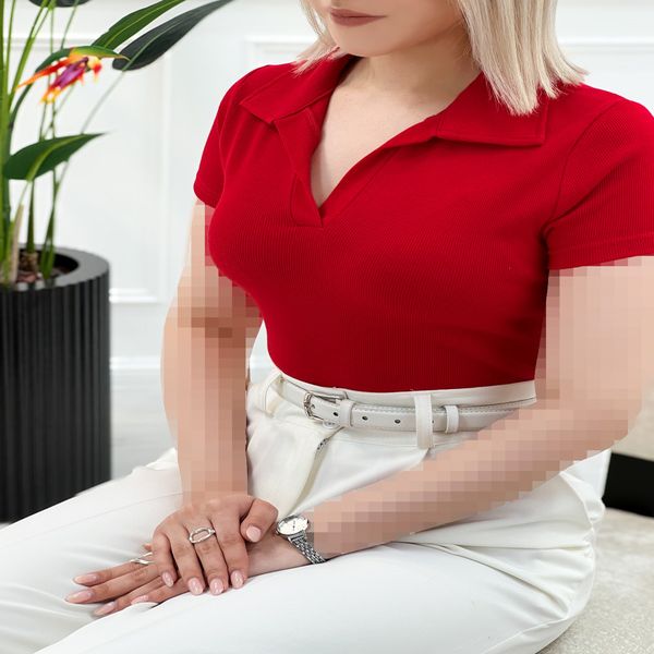 پولوشرت زنانه یقه دار شکاری - قرمز