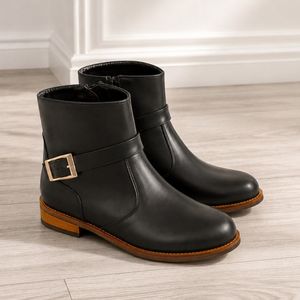 خرید انلاین نیم بوت زنانه چرم طبیعی مدل کاترین کلاسیک مشکی