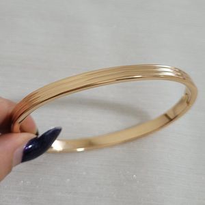 دستبند چفتی آینه ای راه راه کد 15371