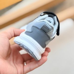 خرید اینترنتی قیمت کتونی بچگانه نقلی طرح نایک از A+B کد 5051901