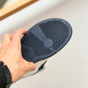 خرید اینترنتی قیمت کتونی بچگانه نیمساق طرح نایک جردن از مورچه کد 4071302