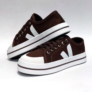 خرید اینترنتی کتانی ونس پرطرفدار و ترند شده وجا Vans Veja