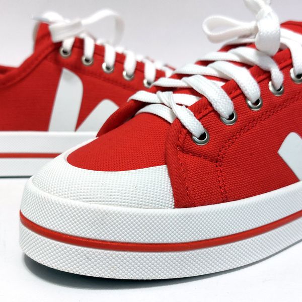 کتانی ونس پرطرفدار و ترند شده وجا Vans Veja