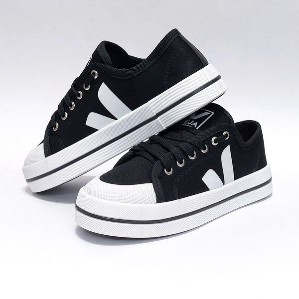 کتانی ونس پرطرفدار و ترند شده وجا Vans Veja
