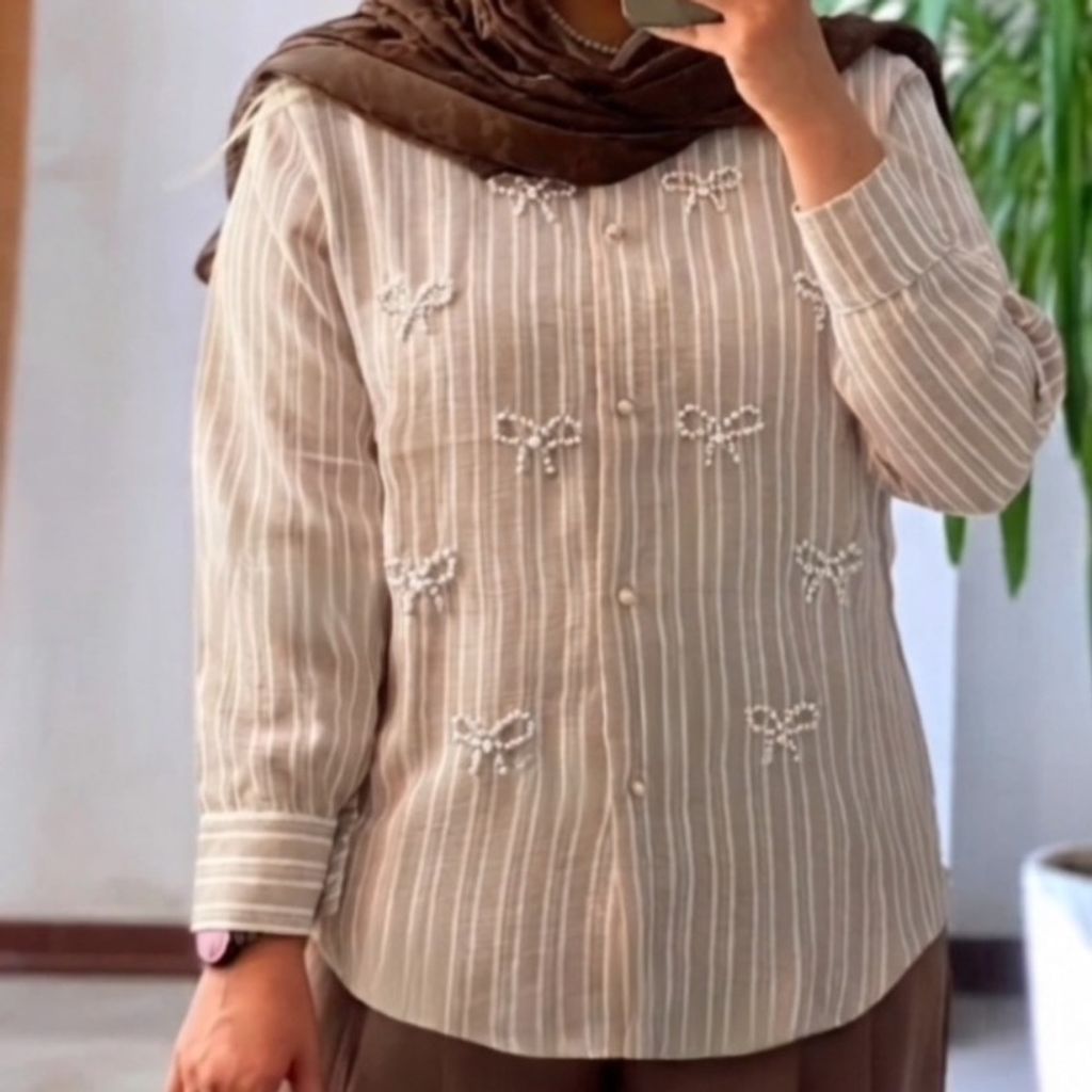 فروش اینترنتی مانتو مروارید دوزی پاپیون