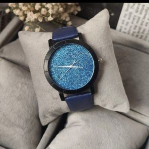 ساعت عقربه‌ای زنانه با صفحه اکلیلی