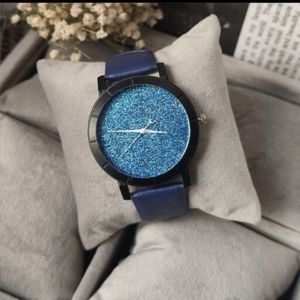 ساعت عقربه‌ای زنانه با صفحه اکلیلی