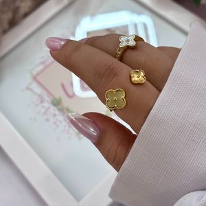 قیمت ارزان انگشتر ونکلیف گل