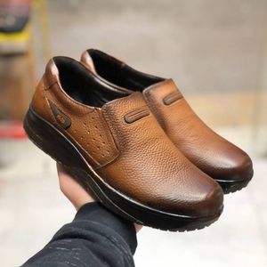 کفش چرم طبی مردانه مدل جانسون عسلی95