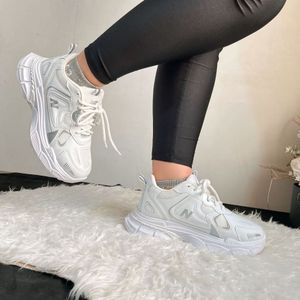 کفش نیوبالانس لژدار990 زنانه رنگ سفید