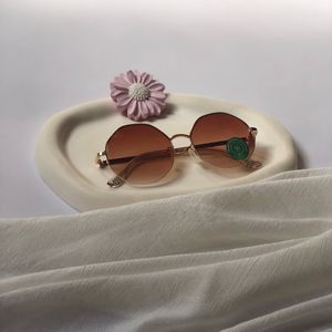 عینک آفتابی زنانه وارداتی برند Six