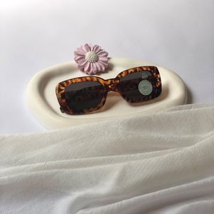 عینک آفتابی زنانه وارداتی برند Accessories