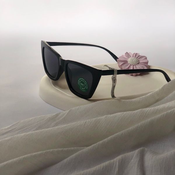 عینک آفتابی زنانه وارداتی برند953487