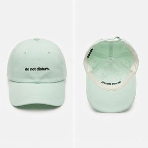 خرید انلاین کلاه لبه دار bershka
