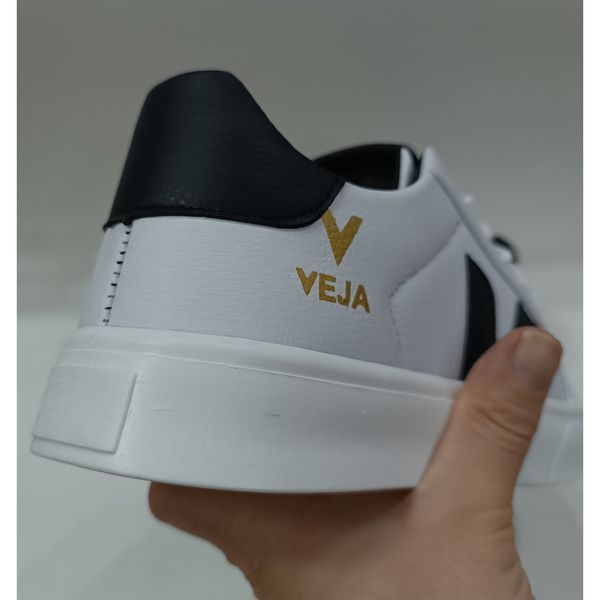 ونس مردانه وجا veja سفید
