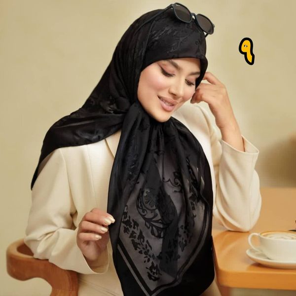 روسری مشکی مجلسی ابریشم دووره وارداتی