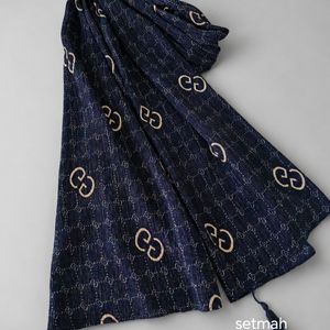 شال برشکا لمه دار سرمه ای طرح گوچی