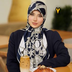 مشخصات روسری مجلسی ابریشم توییل قواره بزرگ