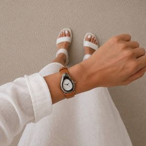 فروش اینترنتی ساعت مینیمال آووکادو چرمی رنگ نسکافه ای