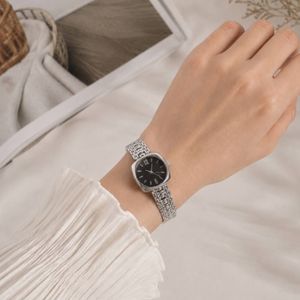 قیمت ارزان ️ ساعت زنانه تمام‌فلزی ✨ بند فلزی طرح شیشه‌تراش