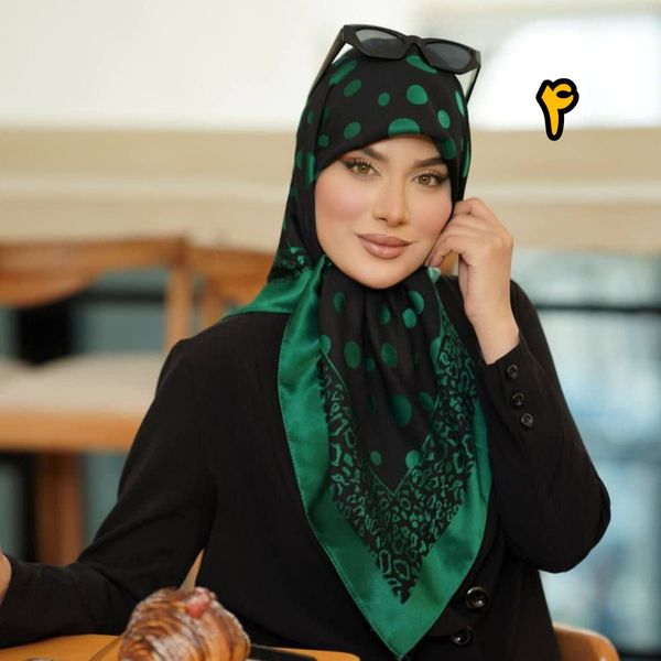 روسری وارداتی ابریشم دووره قواره کوچک