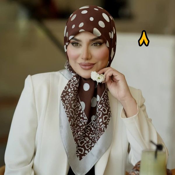 روسری وارداتی ابریشم دووره قواره کوچک