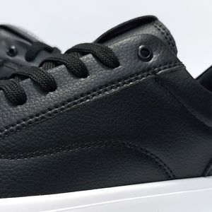 فروش اینترنتی ونس برشکا 2 مشکی زیره سفید vans Bershka 2
