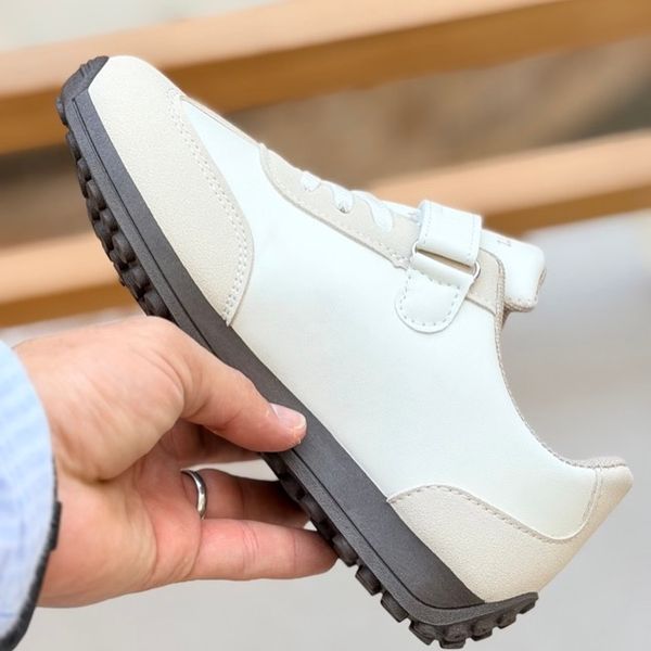 کتانی بچگانه طرح سه خط فشن از BRQ کد 5060705