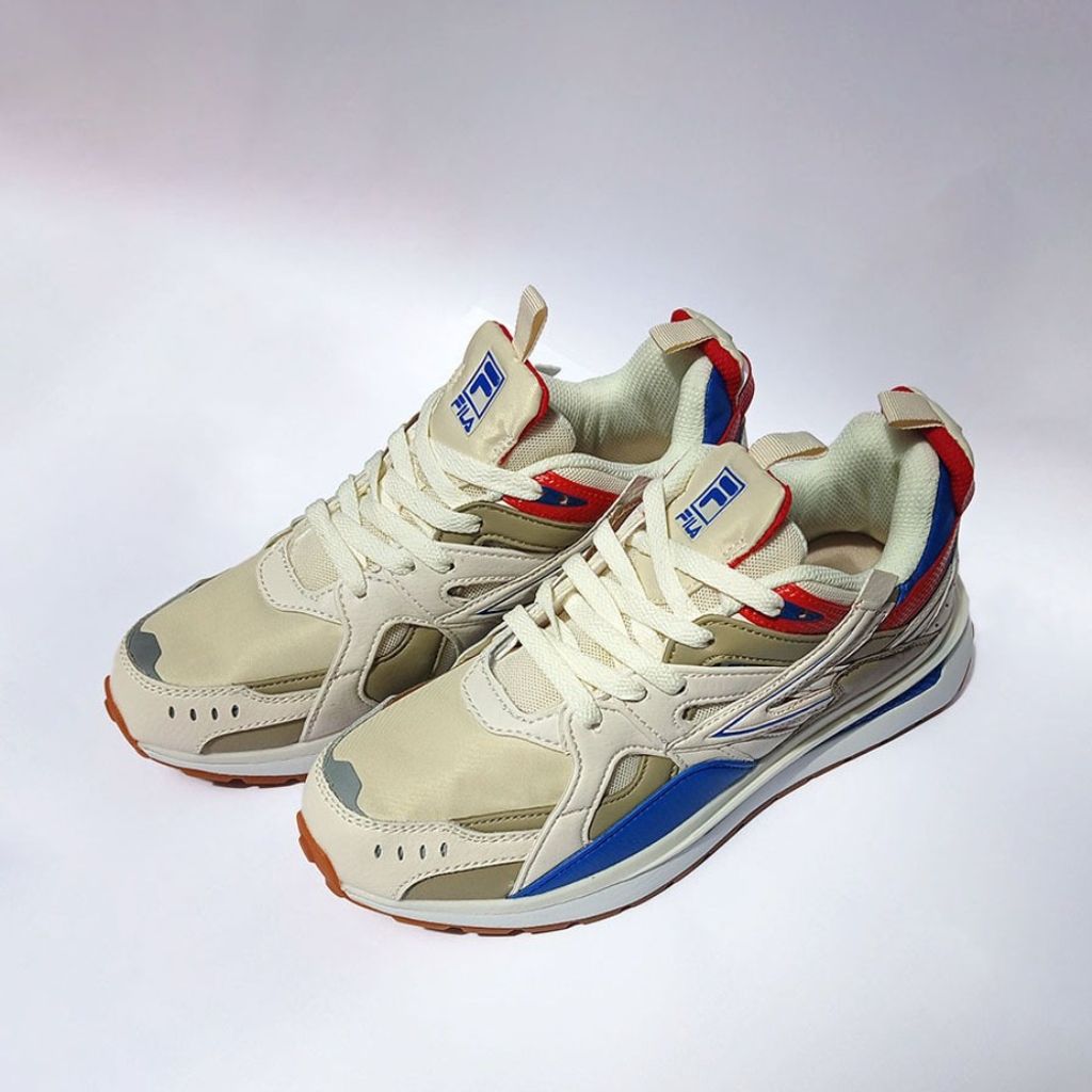 خرید آنلاین کفش پیاده روی مردانه فیلا مدل FILA RENNO