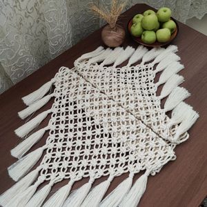 فروش اینترنتی رومیزی مکرومه طرح برنا