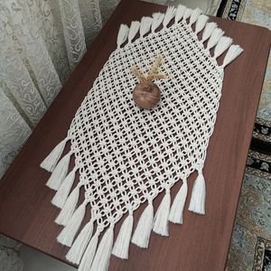 رومیزی مکرومه طرح برنا