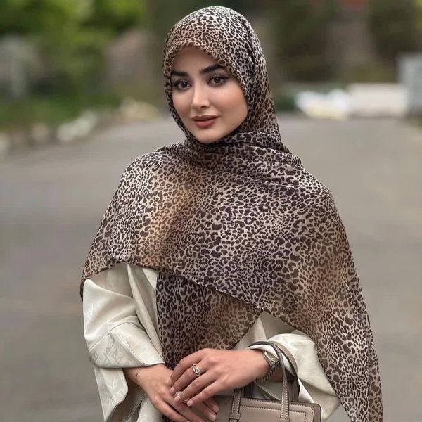 روسری نخی پلنگی وارداتی