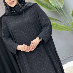 مشخصات عبا افسانه زنانه