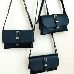 کیف وسط یراق
