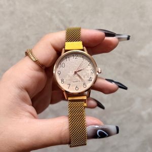 خرید اینترنتی ساعت دخترانه فلزی بند مگنتی