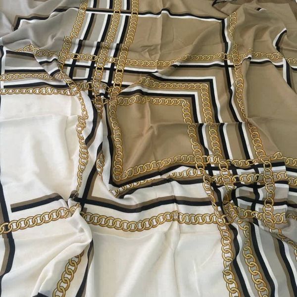 روسری نخی سیااسکارف متریال وارداتی