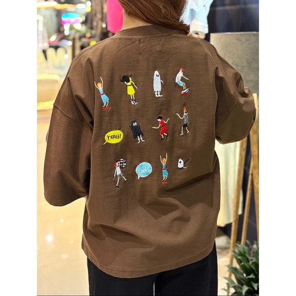 تیشرت باکسی گلدوزی آدمک