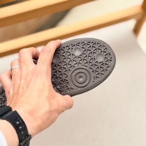 خرید اینترنتی قیمت ونس بچگانه طرح سامبا چهار خط از K-Z کد 5061201