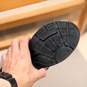 خرید اینترنتی قیمت کتانی بچگانه طرح V2K از افسون کد 5060901