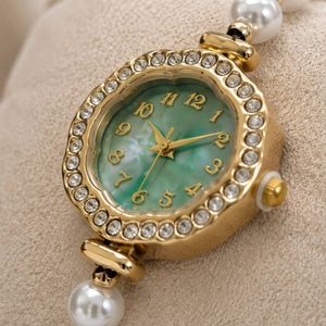 ساعت مرواریدی کرواتی