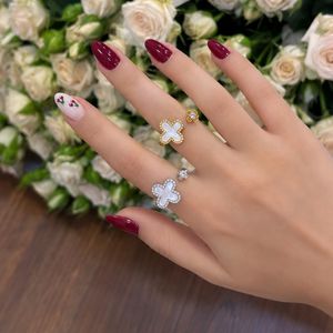 فروش اینترنتی انگشتر دورنگین ونکلیف