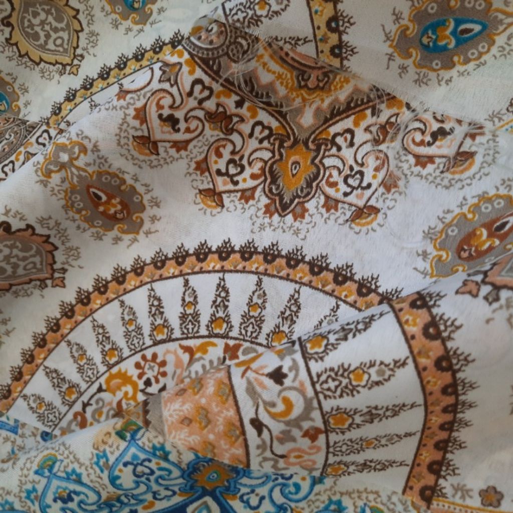 خرید آنلاین یک متر پارچه ملحفه ای مدل گل طوبی عرض دو متر