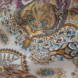 مشخصات یک متر پارچه ملحفه ای مدل گل طوبی عرض دو متر